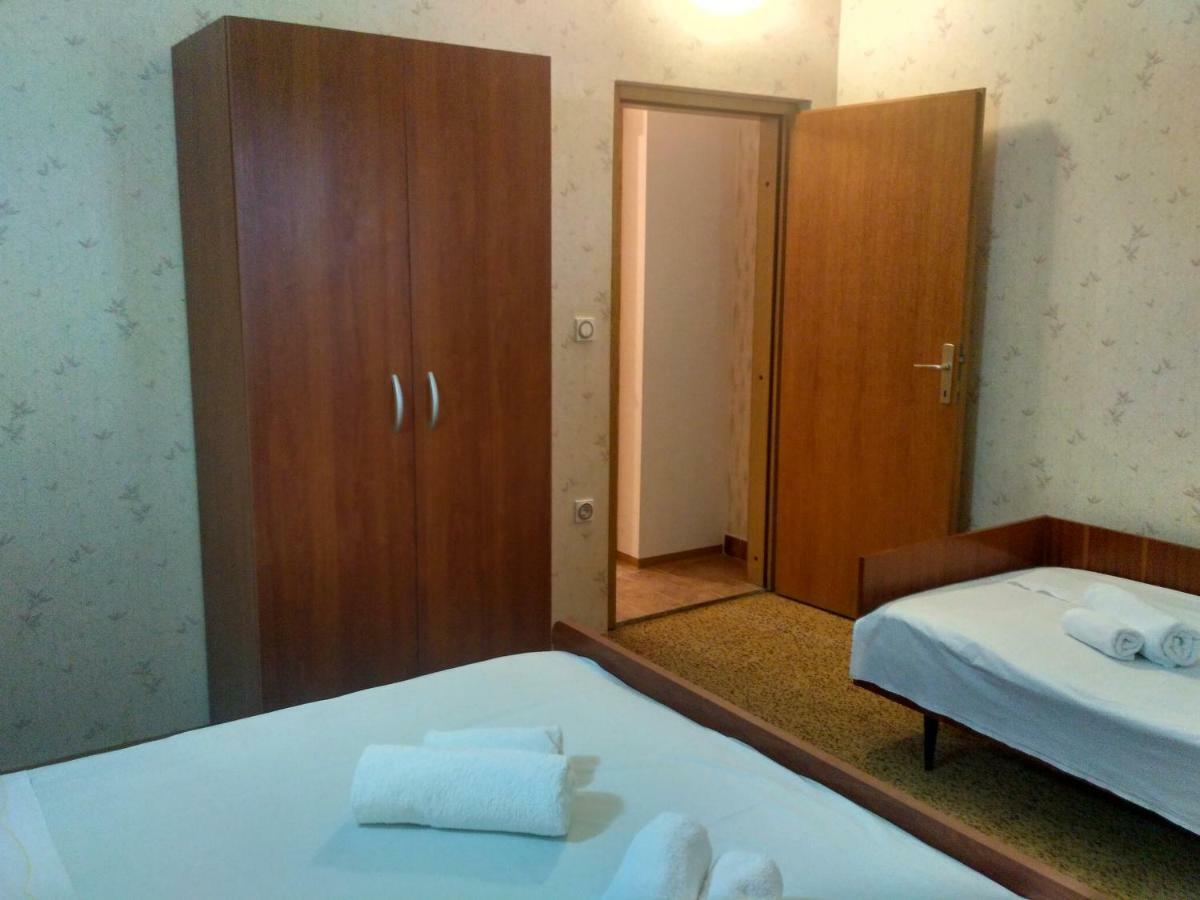 Apartmani Tonica ซูโกชัน ภายนอก รูปภาพ