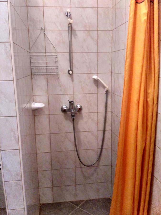 Apartmani Tonica ซูโกชัน ภายนอก รูปภาพ